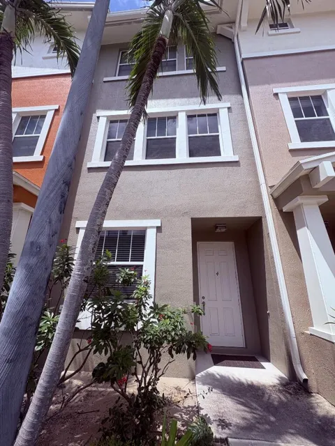 1740 San Benito Way #4