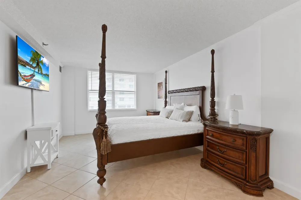 4505 S Ocean Boulevard #103 Highland Beach, FL 33487