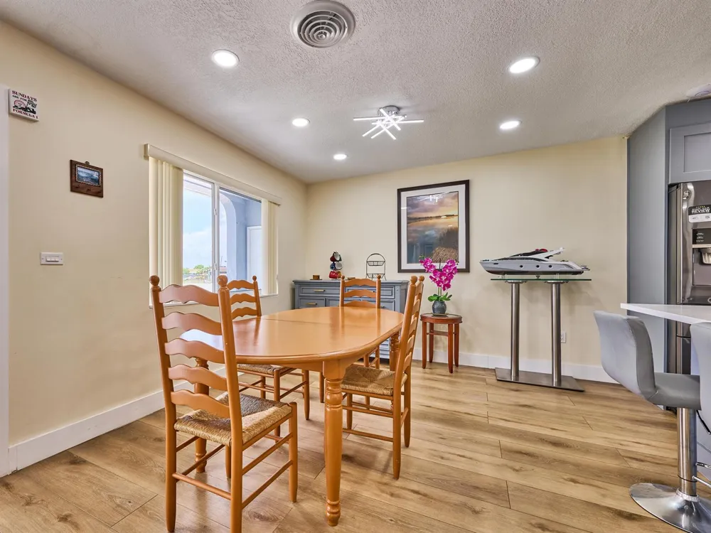 19615 NW 14th Avenue Miami, FL 33169