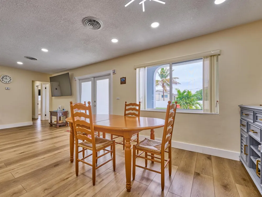 19615 NW 14th Avenue Miami, FL 33169
