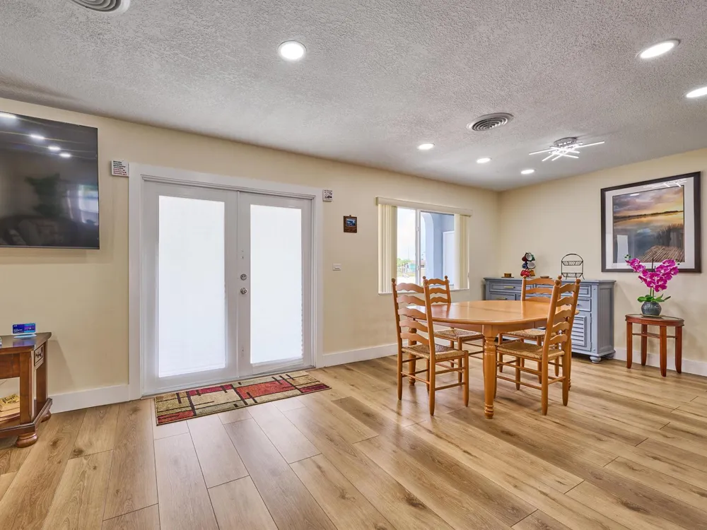 19615 NW 14th Avenue Miami, FL 33169