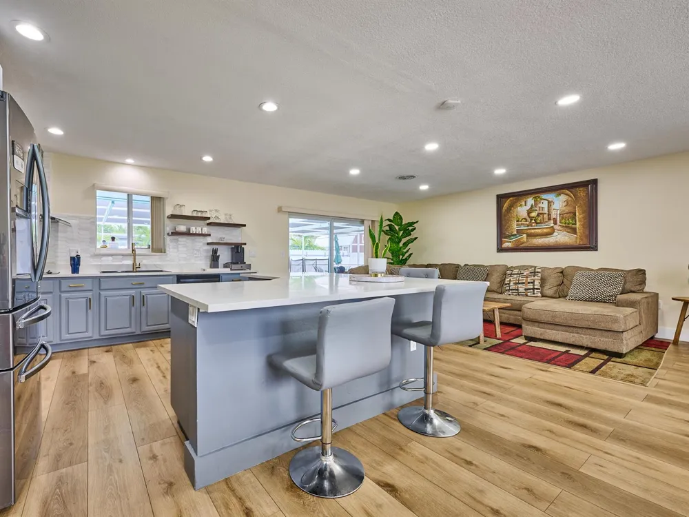 19615 NW 14th Avenue Miami, FL 33169