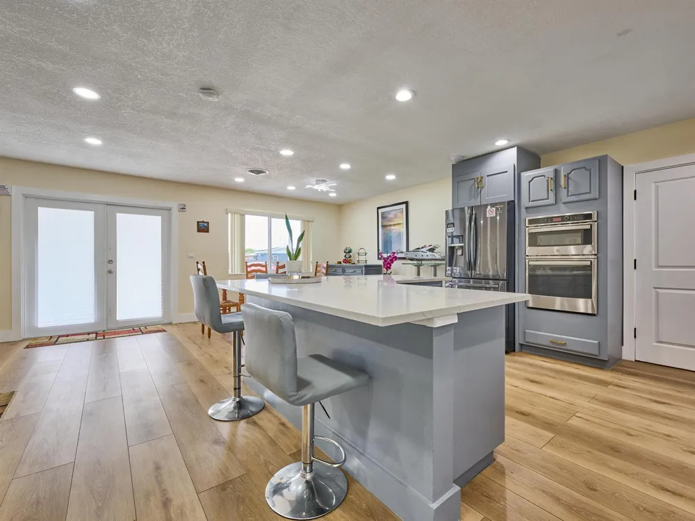 19615 NW 14th Avenue Miami, FL 33169