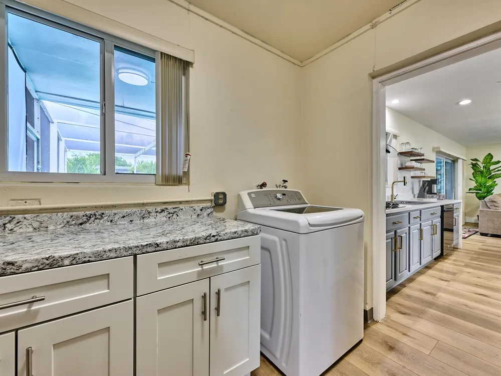 19615 NW 14th Avenue Miami, FL 33169