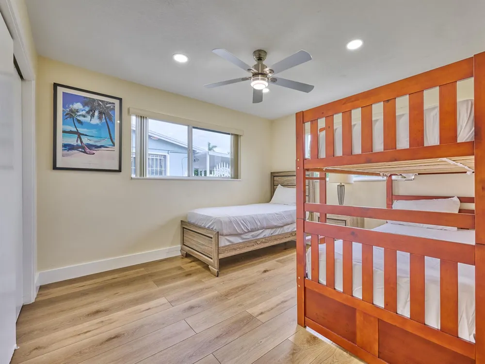 19615 NW 14th Avenue Miami, FL 33169