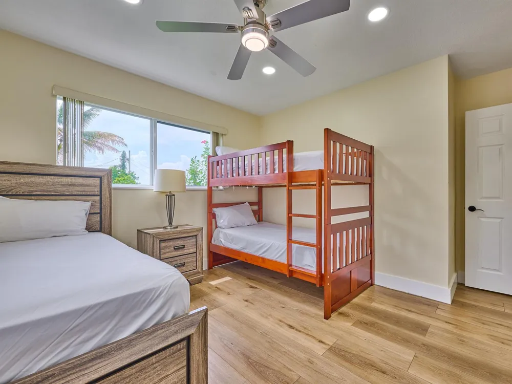 19615 NW 14th Avenue Miami, FL 33169