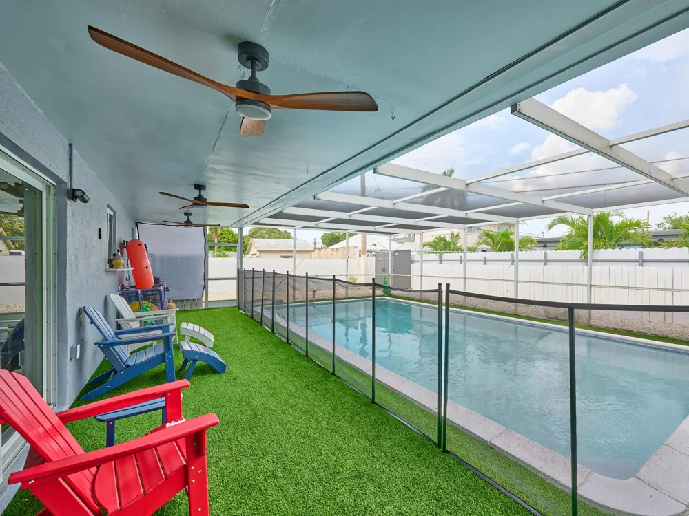 19615 NW 14th Avenue Miami, FL 33169