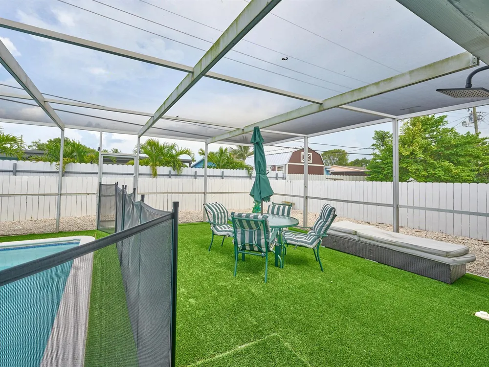 19615 NW 14th Avenue Miami, FL 33169