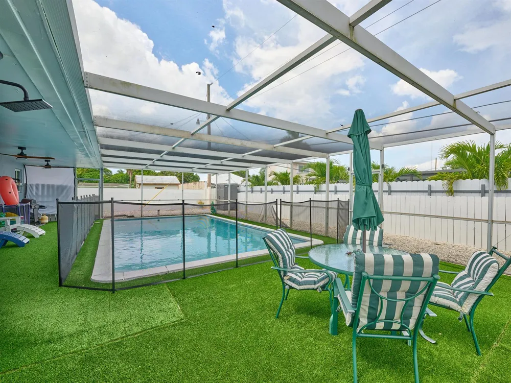 19615 NW 14th Avenue Miami, FL 33169