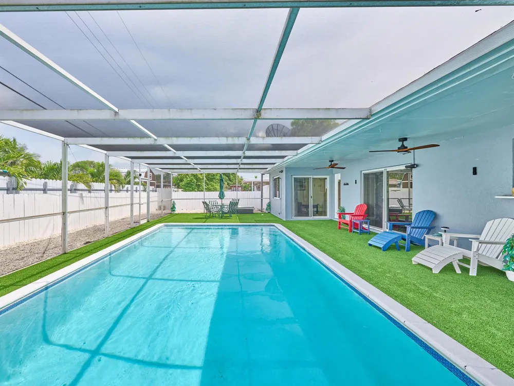 19615 NW 14th Avenue Miami, FL 33169