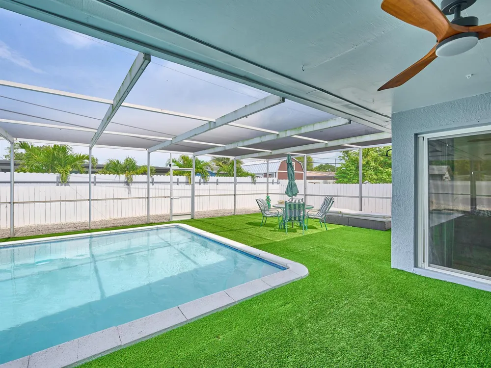 19615 NW 14th Avenue Miami, FL 33169