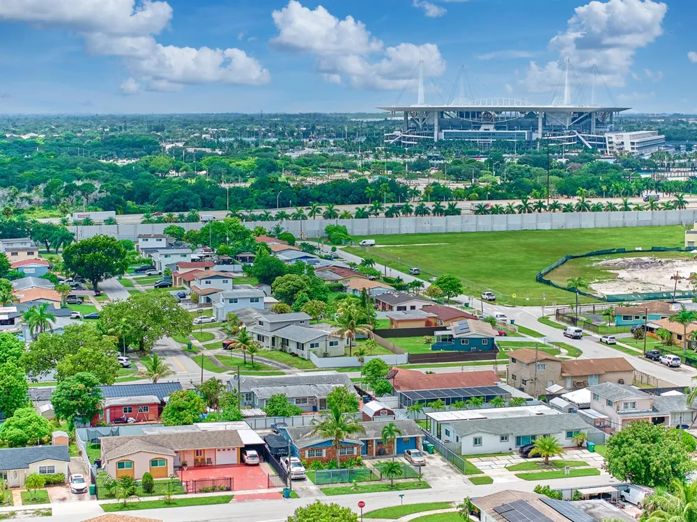 19615 NW 14th Avenue Miami, FL 33169