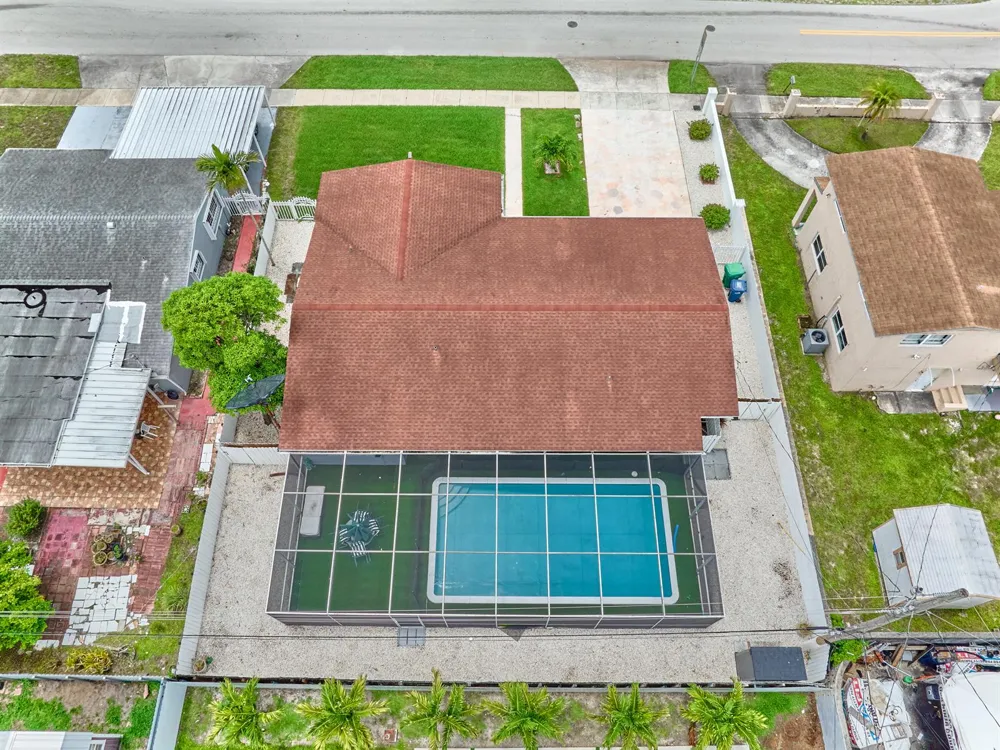 19615 NW 14th Avenue Miami, FL 33169