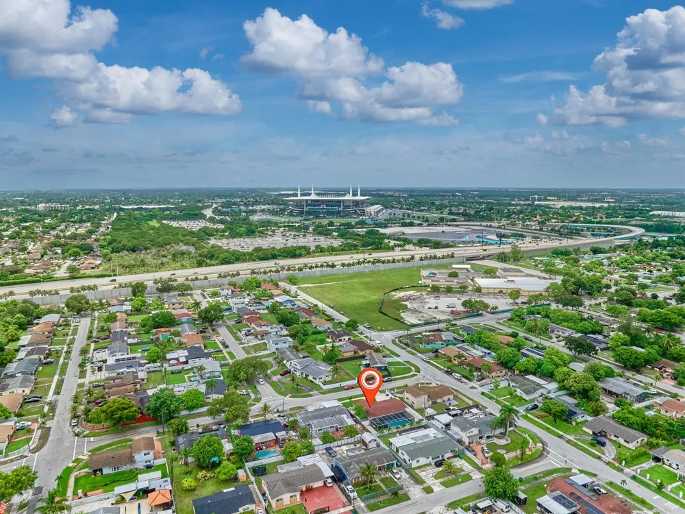 19615 NW 14th Avenue Miami, FL 33169