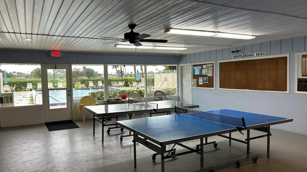 40 WOODLAND DRIVE #105 Vero Beach, FL 32962