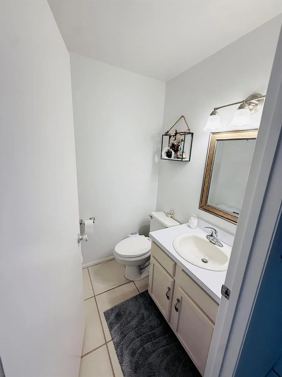 40 WOODLAND DRIVE #105 Vero Beach, FL 32962