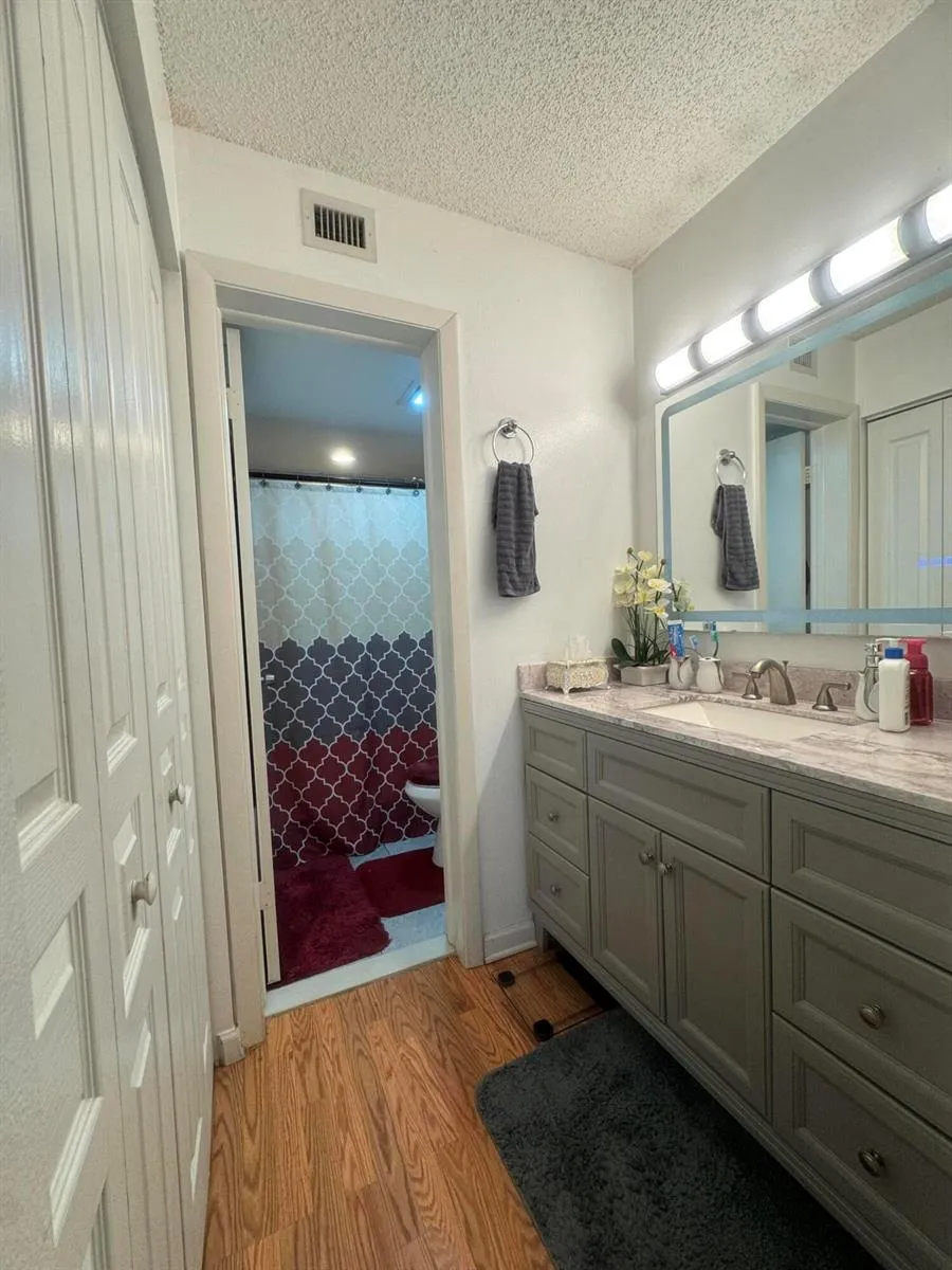 6575 W OAKLAND PARK BOULEVARD #402 Lauderhill, FL 33313