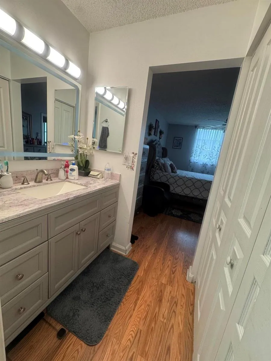 6575 W OAKLAND PARK BOULEVARD #402 Lauderhill, FL 33313