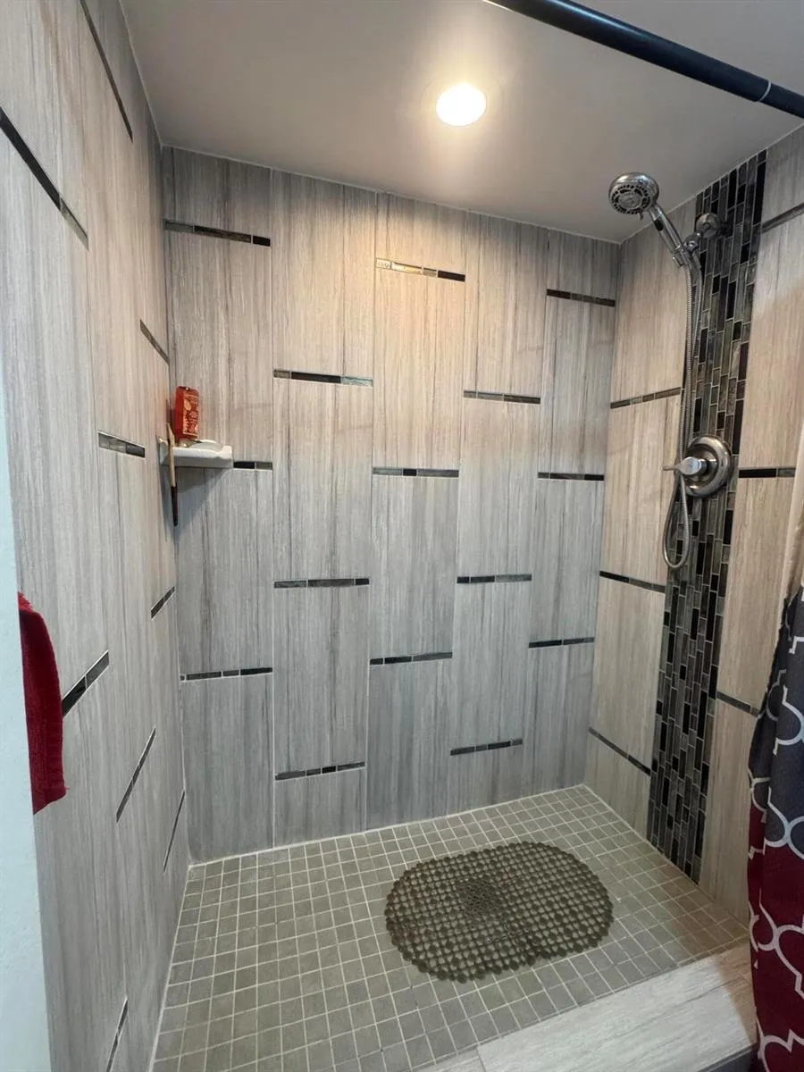 6575 W OAKLAND PARK BOULEVARD #402 Lauderhill, FL 33313