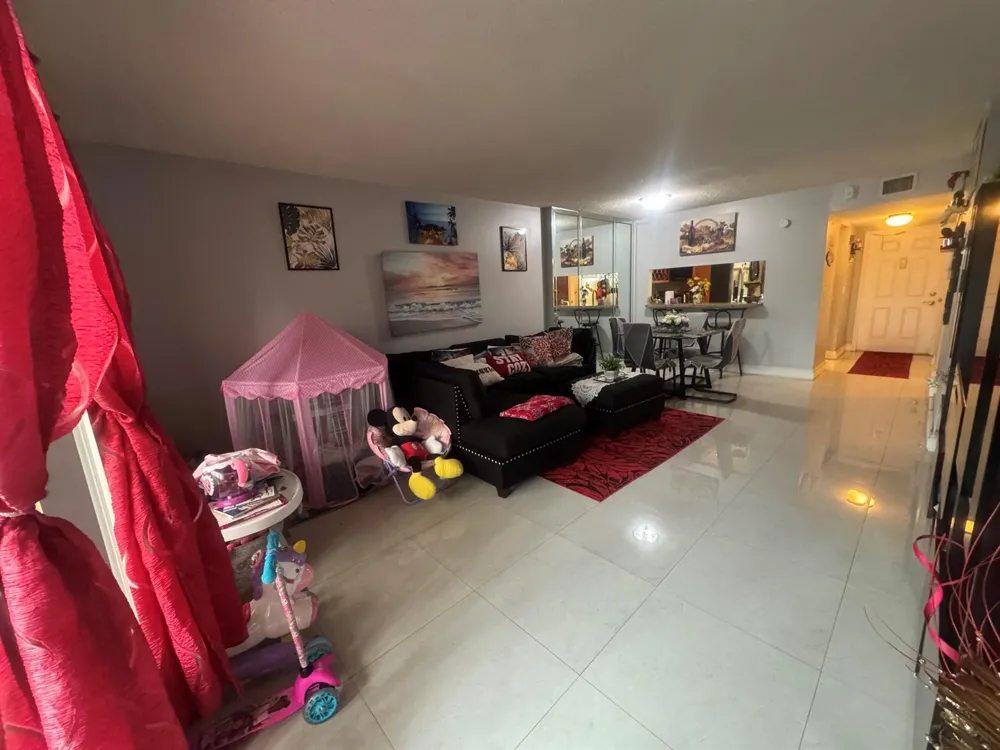 6575 W OAKLAND PARK BOULEVARD #402 Lauderhill, FL 33313
