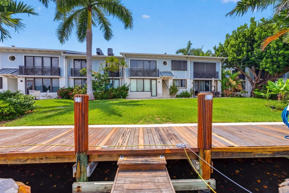 1555 S OCEAN LANE #274 Fort Lauderdale, FL 33316