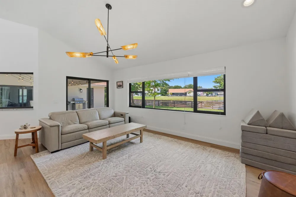 546 NW 105TH DRIVE Coral Springs, FL 33071