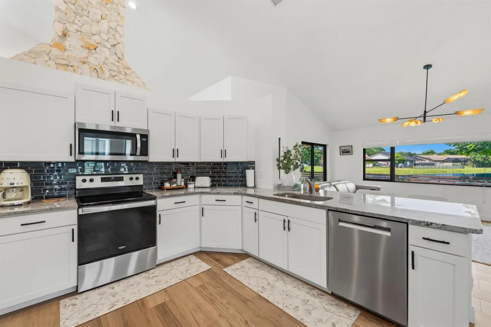 546 NW 105TH DRIVE Coral Springs, FL 33071