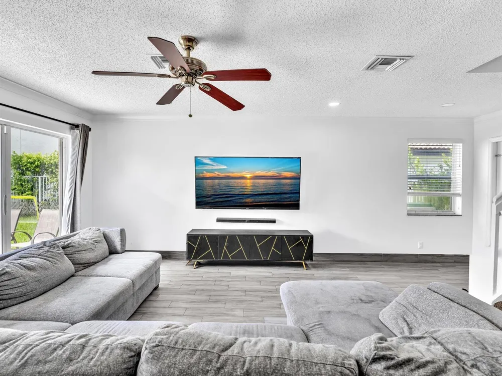 7145 CRESCENT CREEK PLACE Coconut Creek, FL 33073