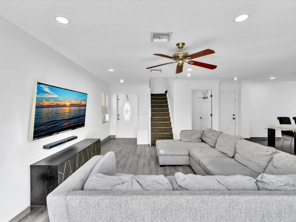 7145 CRESCENT CREEK PLACE Coconut Creek, FL 33073