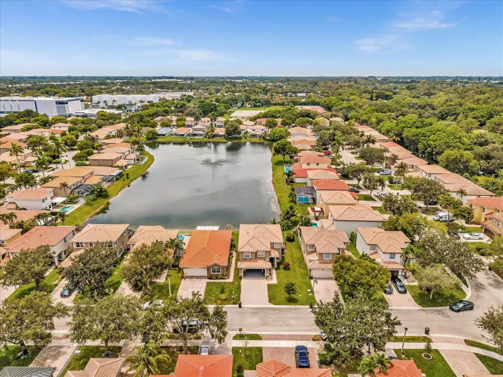 7145 CRESCENT CREEK PLACE Coconut Creek, FL 33073
