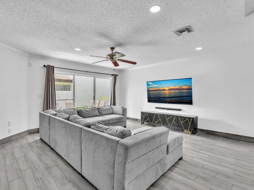7145 CRESCENT CREEK PLACE Coconut Creek, FL 33073