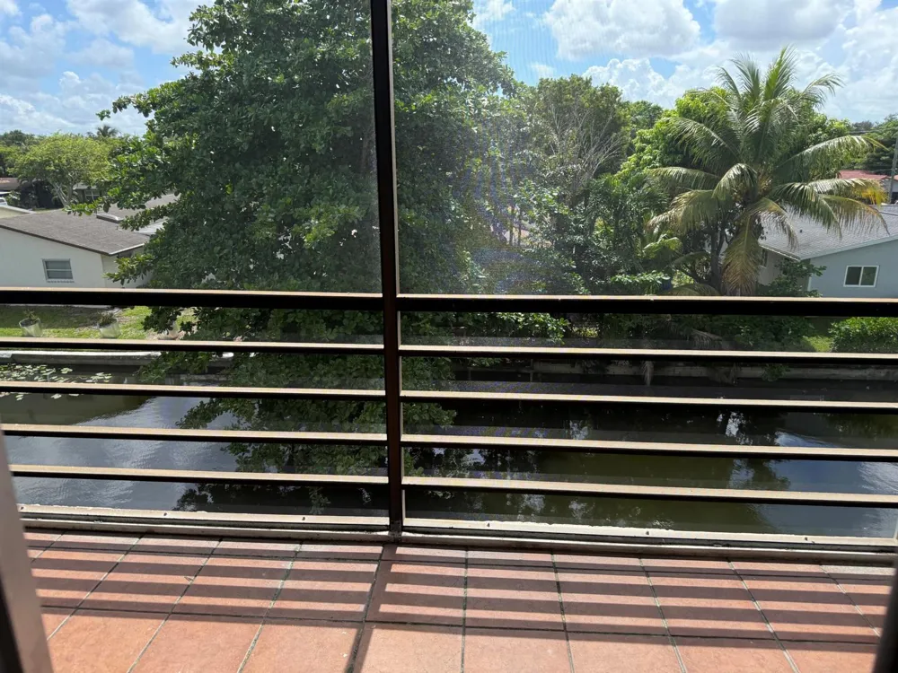 111 ROYAL PARK DRIVE #3A Oakland Park, FL 33309