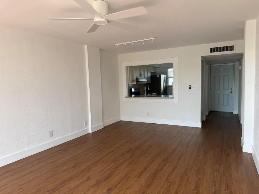 111 ROYAL PARK DRIVE #3A Oakland Park, FL 33309