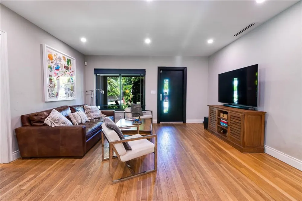 1132 NE 105TH STREET Miami Shores, FL 33138