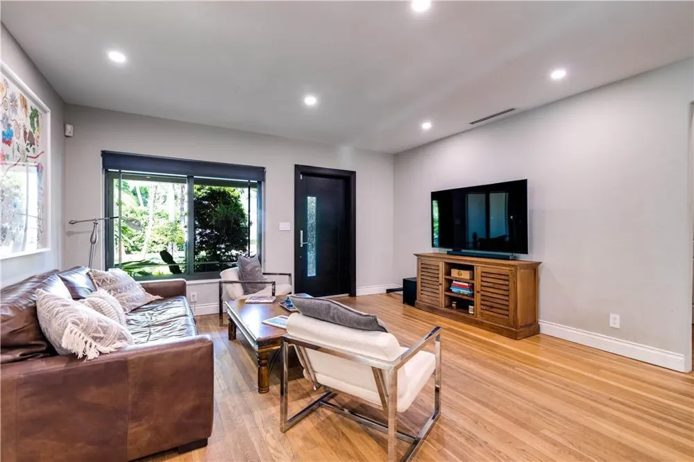 1132 NE 105TH STREET Miami Shores, FL 33138