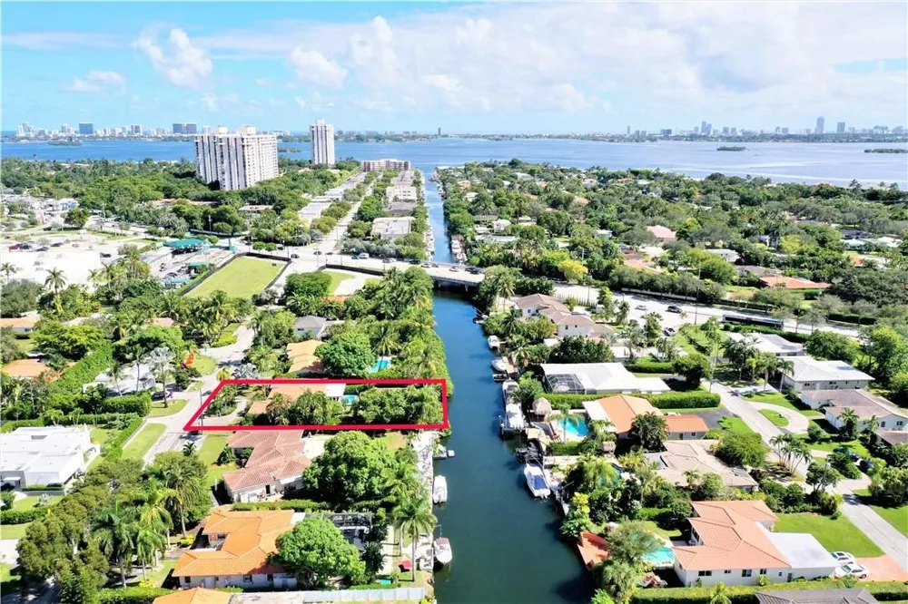 1132 NE 105TH STREET Miami Shores, FL 33138