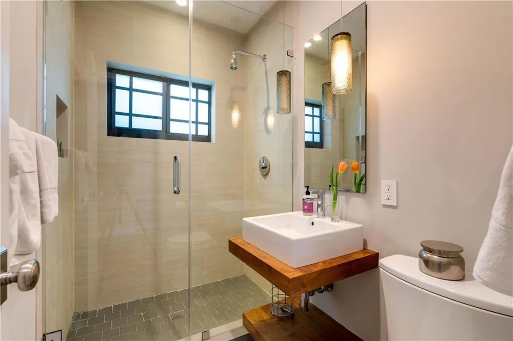 1132 NE 105TH STREET Miami Shores, FL 33138
