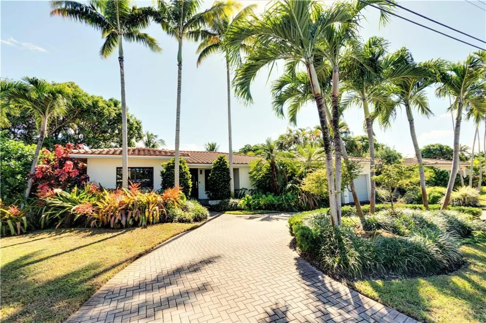1132 NE 105TH STREET Miami Shores, FL 33138