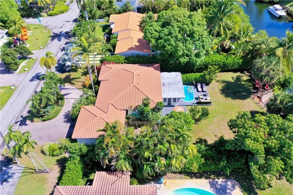 1132 NE 105TH STREET Miami Shores, FL 33138