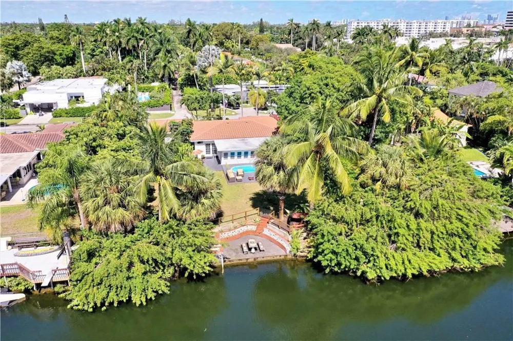 1132 NE 105TH STREET Miami Shores, FL 33138