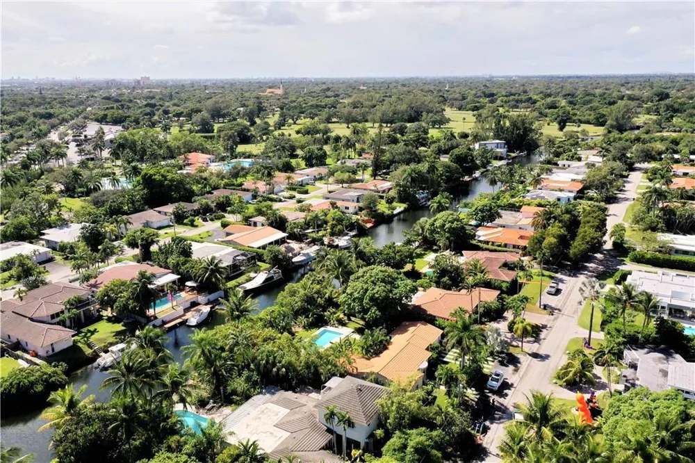 1132 NE 105TH STREET Miami Shores, FL 33138