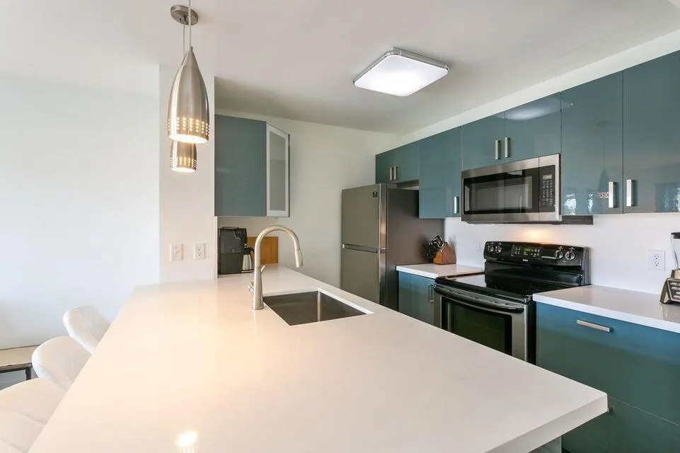 275 Cypress Point Drive Palm Beach Gardens, FL 33418