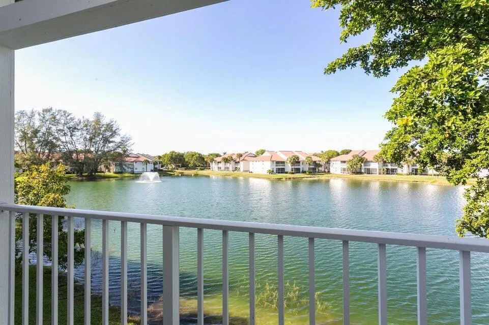 275 Cypress Point Drive Palm Beach Gardens, FL 33418