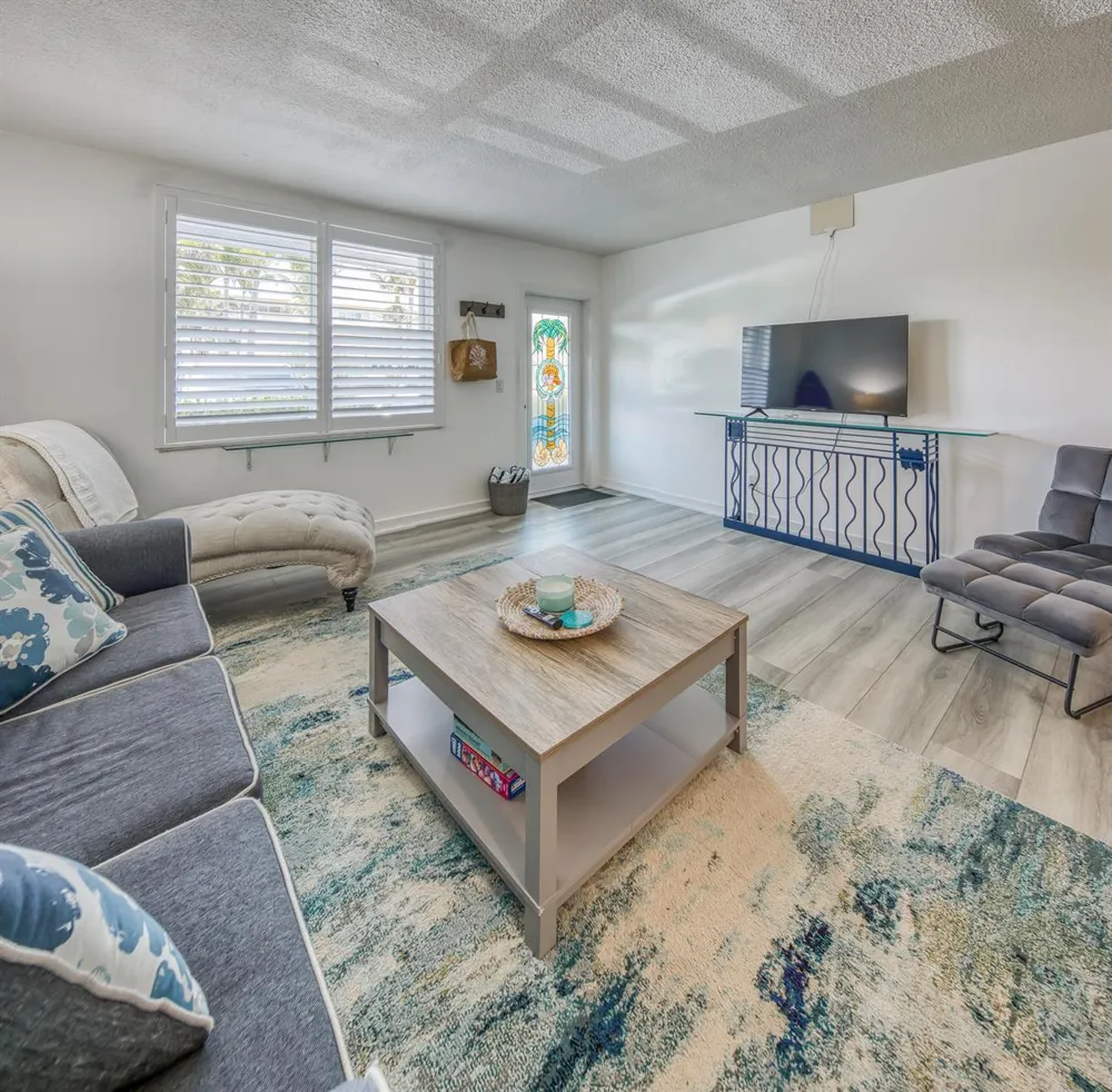 2565 S OCEAN BOULEVARD #1040 Palm Beach, FL 33480