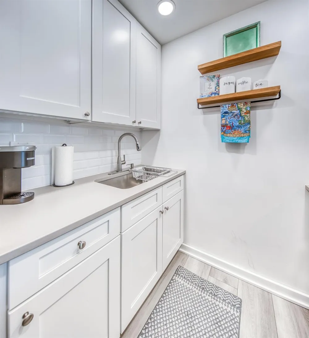 2565 S OCEAN BOULEVARD #1040 Palm Beach, FL 33480