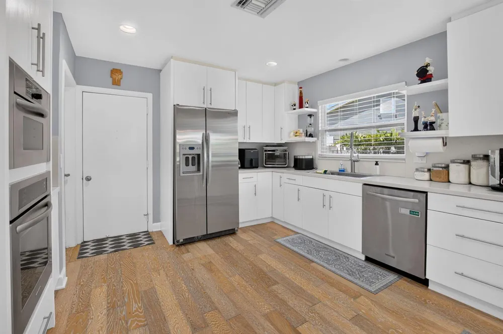 11 HOLLY Boynton Beach, FL 33436