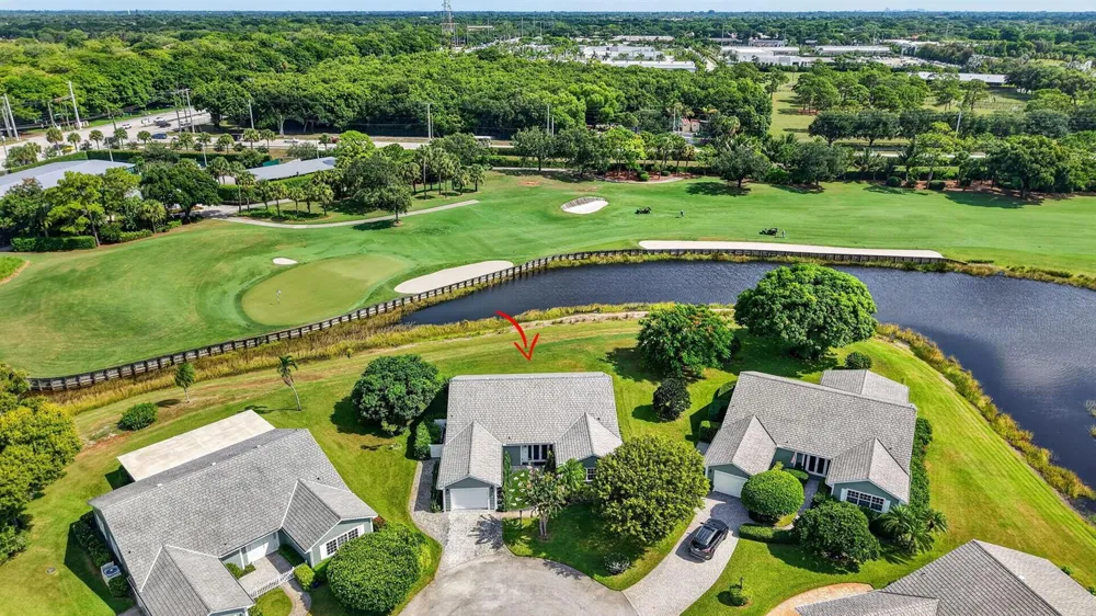 11 HOLLY Boynton Beach, FL 33436