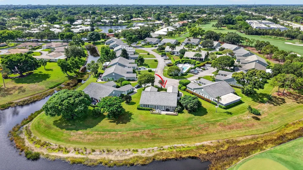 11 HOLLY Boynton Beach, FL 33436