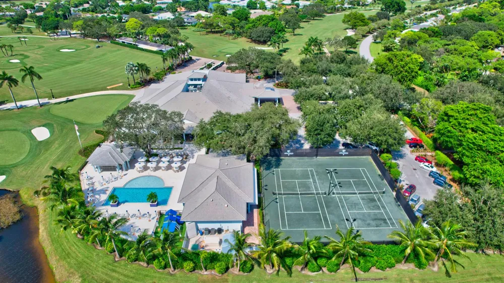 11 HOLLY Boynton Beach, FL 33436