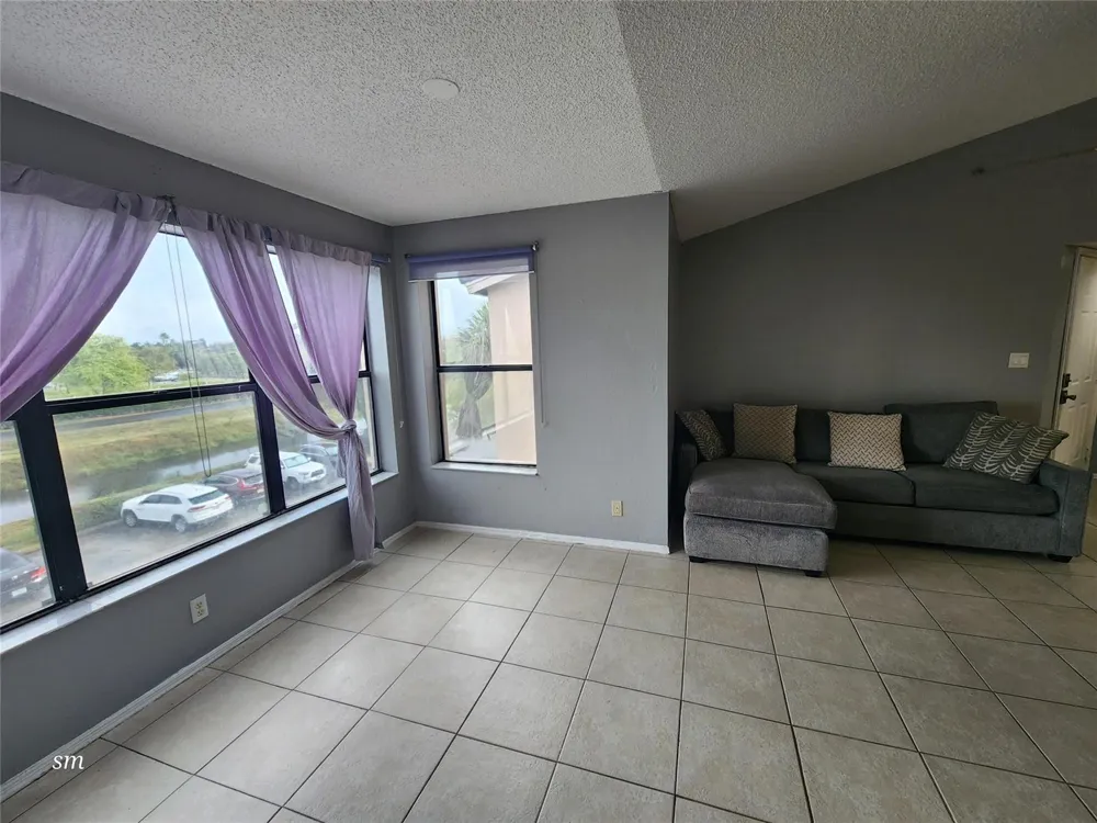 2866 S University Drive #5308 Davie, FL 33328